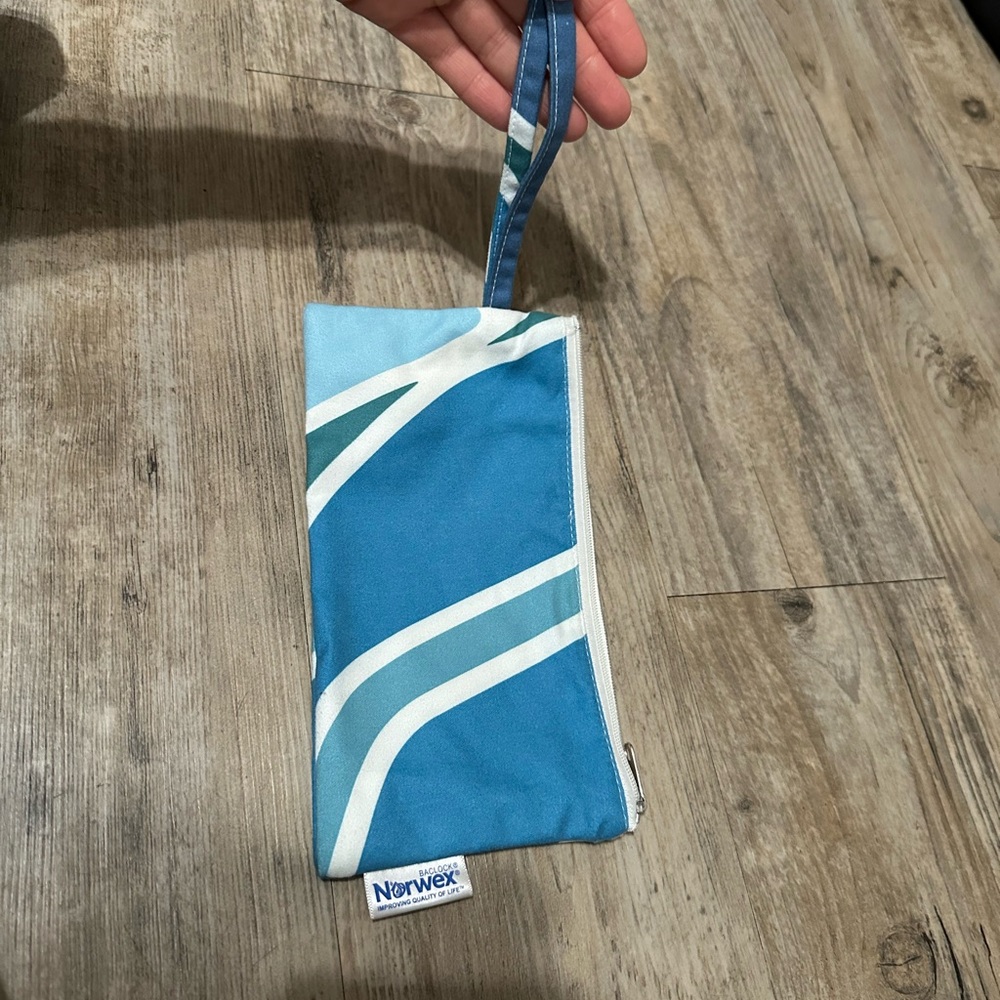 Norwex Blue and White Pouch
